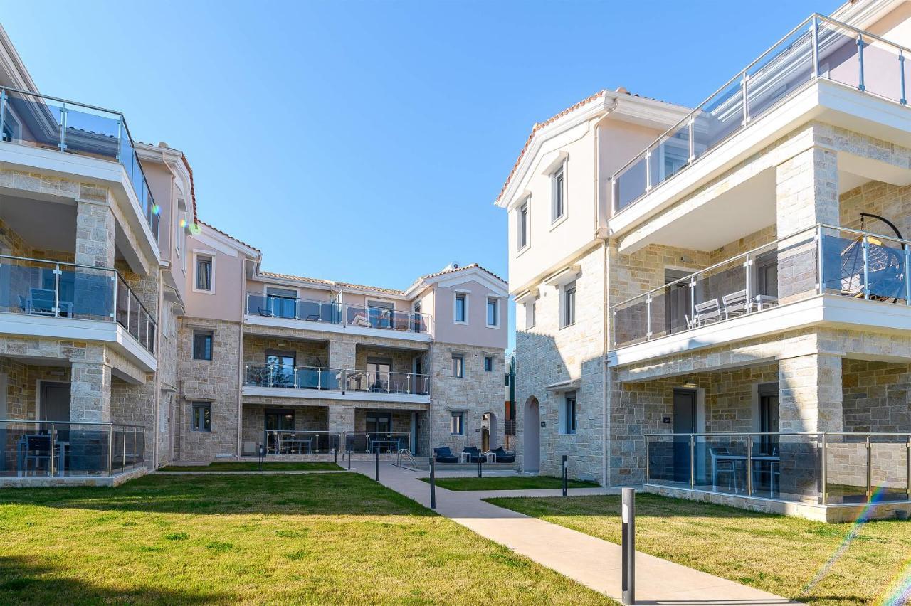 Momento Luxury Apartments Walking Distance From The Beach Nikiana Dış mekan fotoğraf