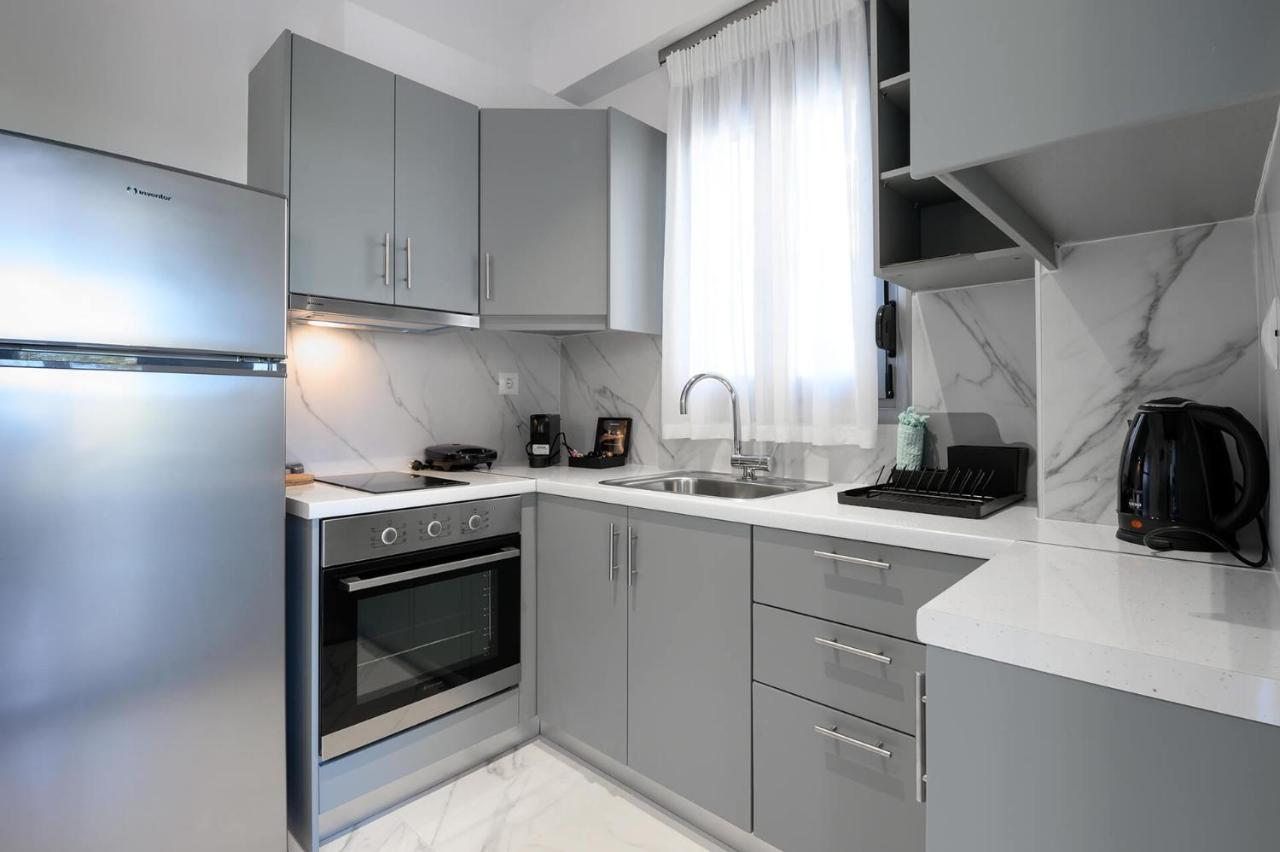 Momento Luxury Apartments Walking Distance From The Beach Nikiana Dış mekan fotoğraf