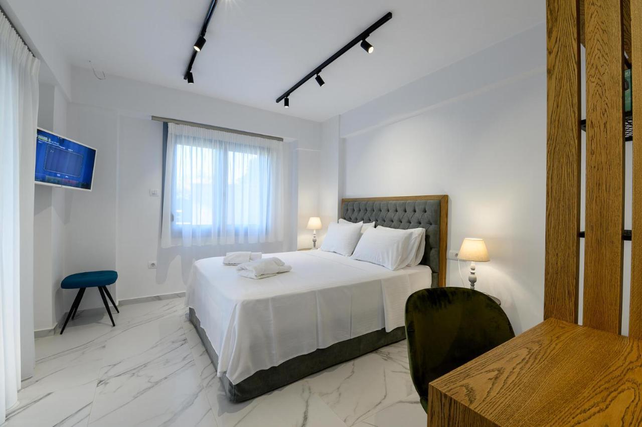 Momento Luxury Apartments Walking Distance From The Beach Nikiana Dış mekan fotoğraf