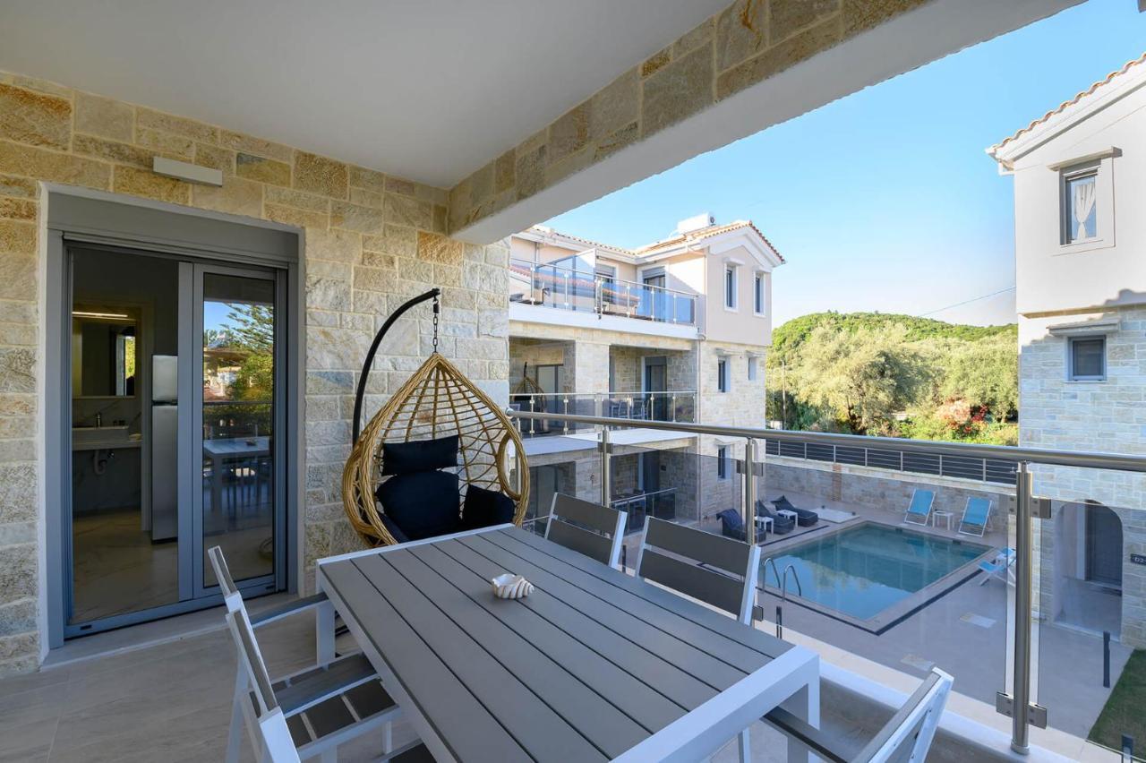 Momento Luxury Apartments Walking Distance From The Beach Nikiana Dış mekan fotoğraf